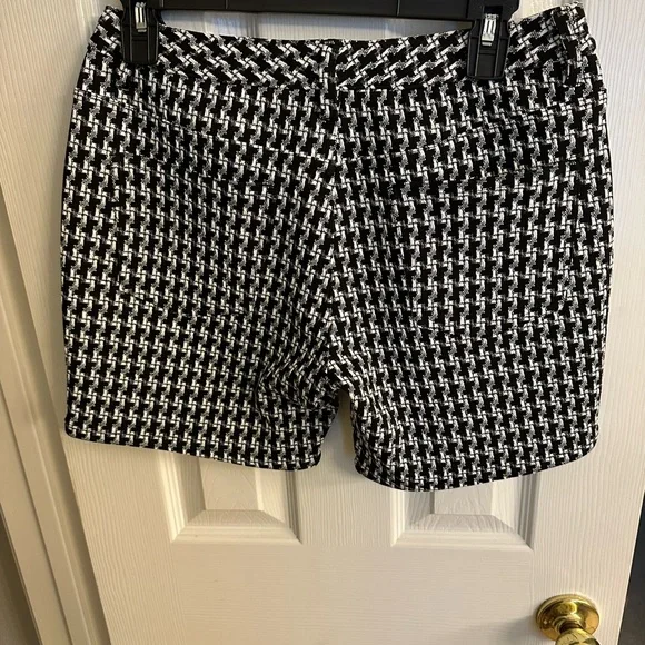 Men’s ST33LE Black and White mini check shorts - Picture 5 of 5